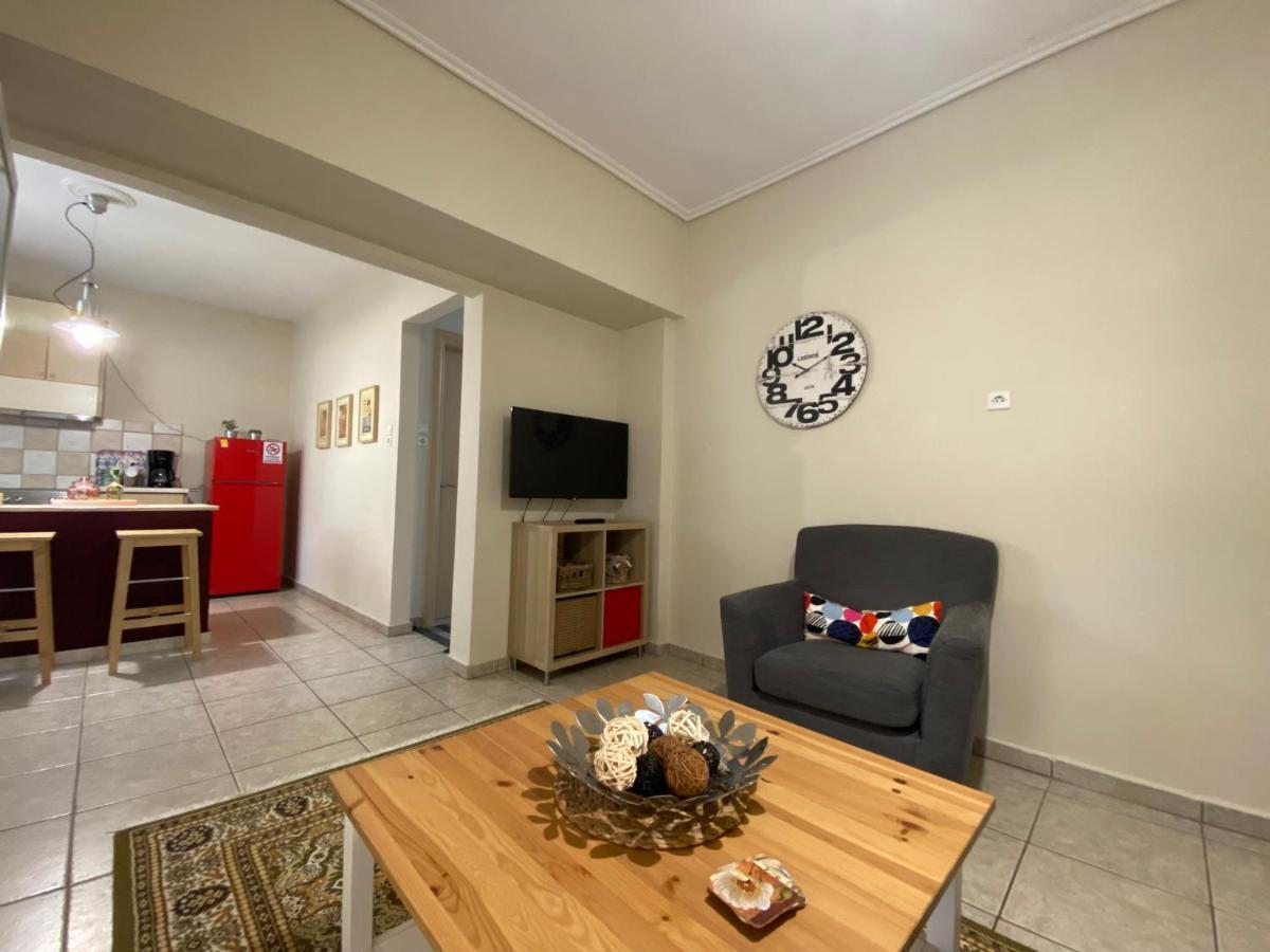 Cozy And Quiet Mini City Apartment Tríkala Eksteriør billede