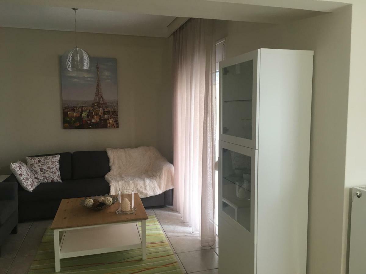 Cozy And Quiet Mini City Apartment Tríkala Eksteriør billede